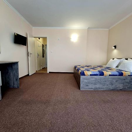 Hotel Azurro Slântsjev Brjag Eksteriør bilde