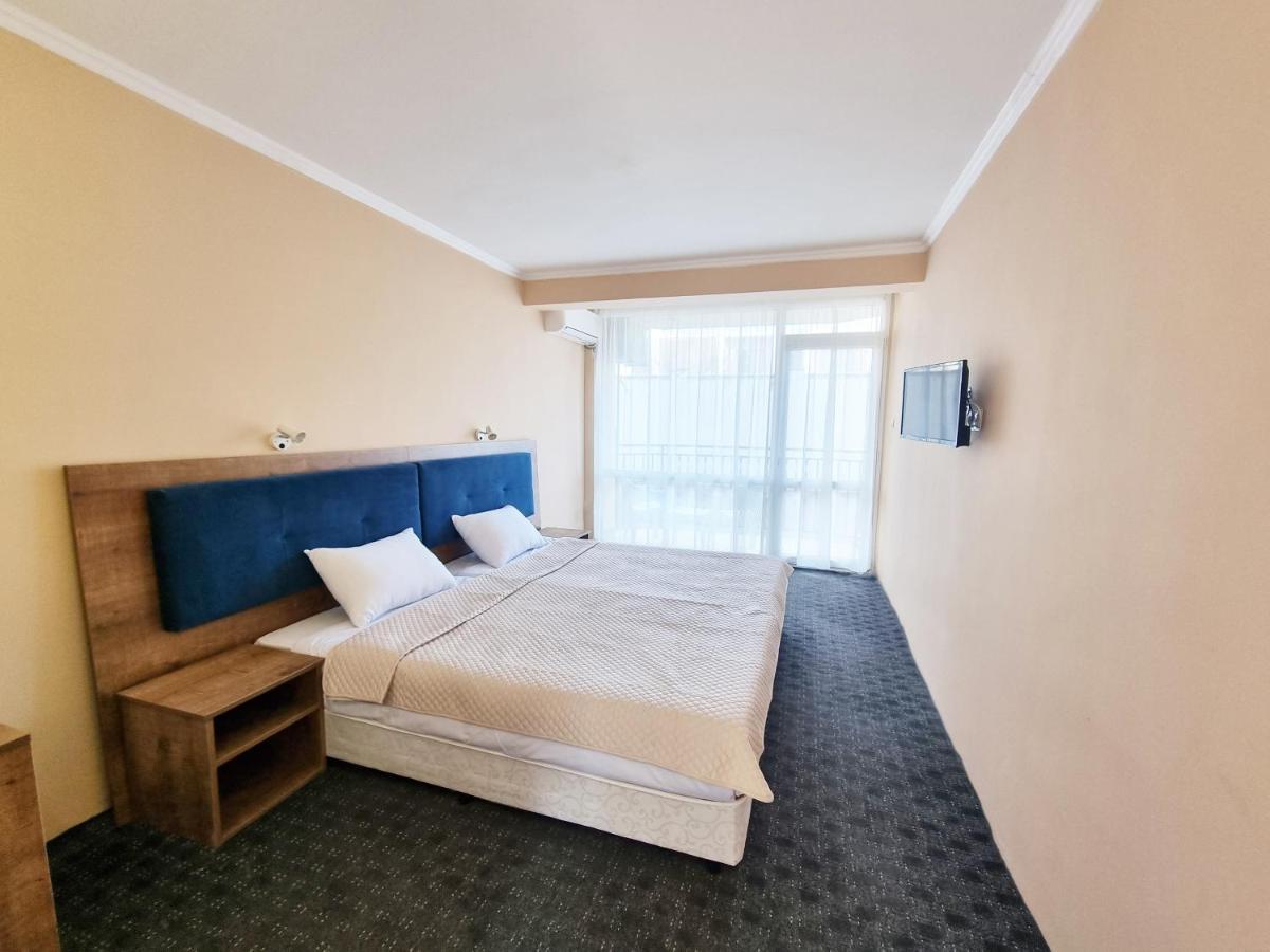 Hotel Azurro Slântsjev Brjag Eksteriør bilde