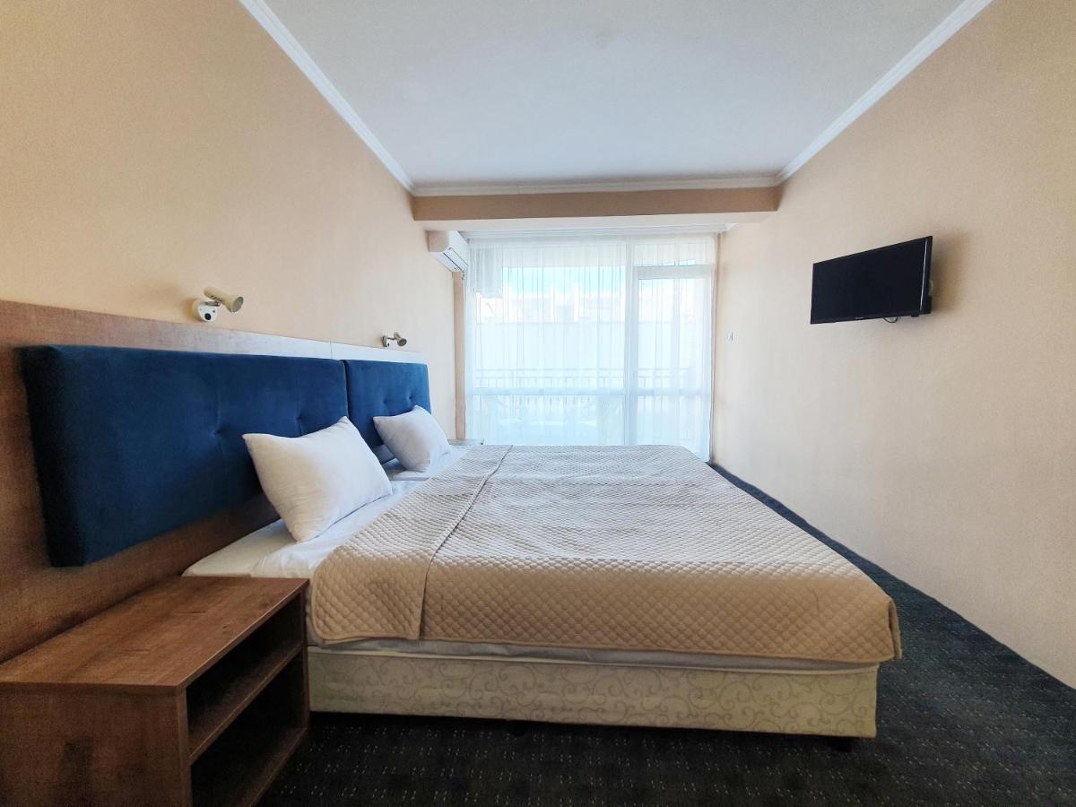 Hotel Azurro Slântsjev Brjag Eksteriør bilde