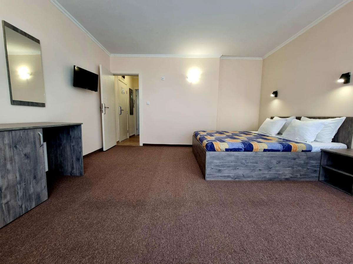 Hotel Azurro Slântsjev Brjag Eksteriør bilde